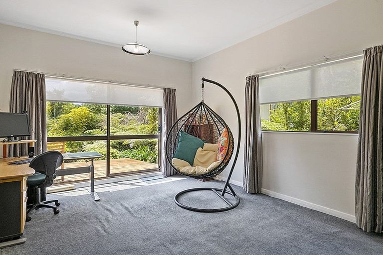 Photo of property in 3 Chichester Drive, Pinehaven, Upper Hutt, 5019