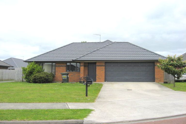 Photo of property in 16 Old Park Place, Takanini, 2112