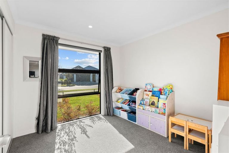 Photo of property in 10 Bronco Drive, Aidanfield, Christchurch, 8025