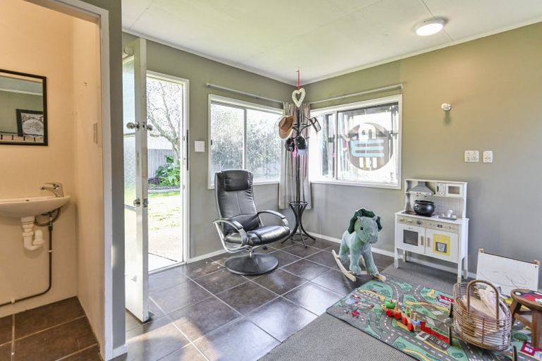 Photo of property in 107 Mcleod Street, Camberley, Hastings, 4120