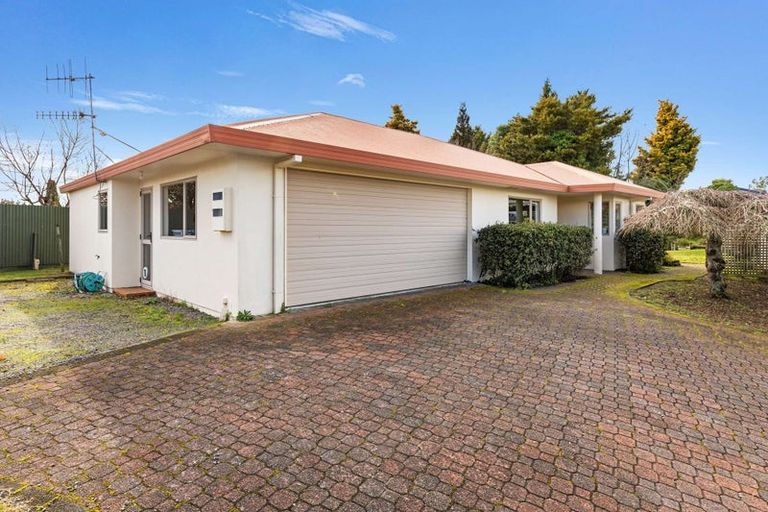 Photo of property in 3 Balmoral Drive, Hilltop, Taupo, 3330