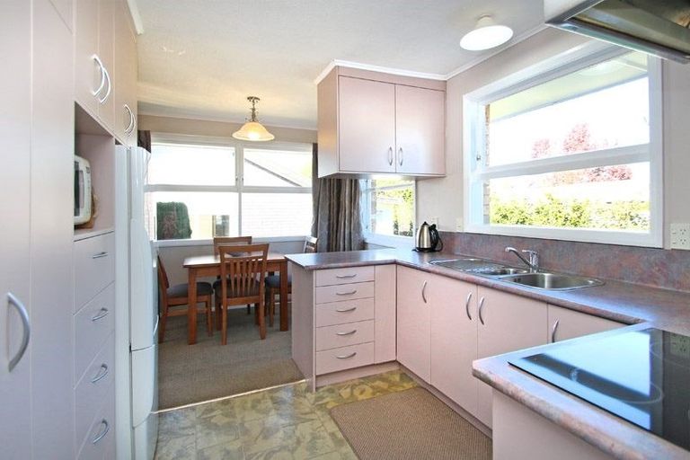 Photo of property in 52 Browning Street, Leamington, Cambridge, 3432