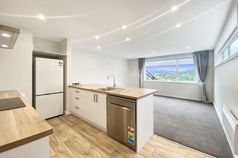 Photo of property in 49 Pembroke Road, Northland, Wellington, 6012