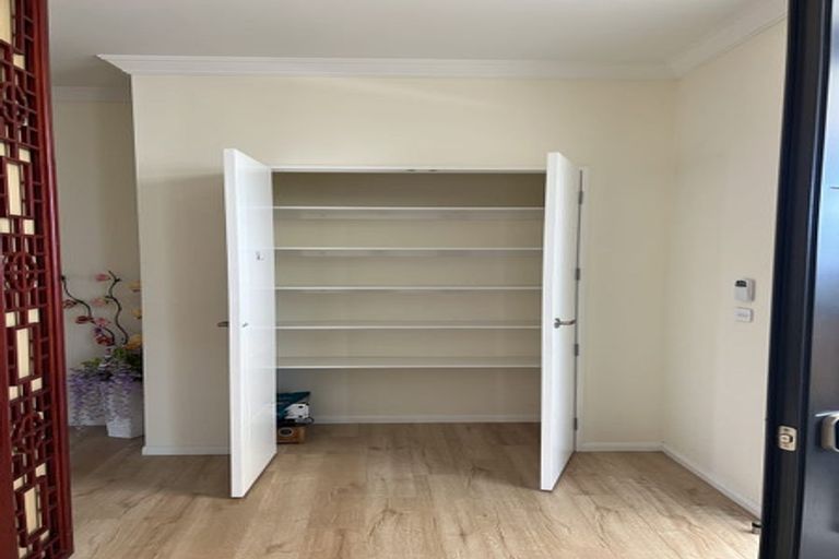 Photo of property in 12 Te Awa Place, Red Beach, 0932