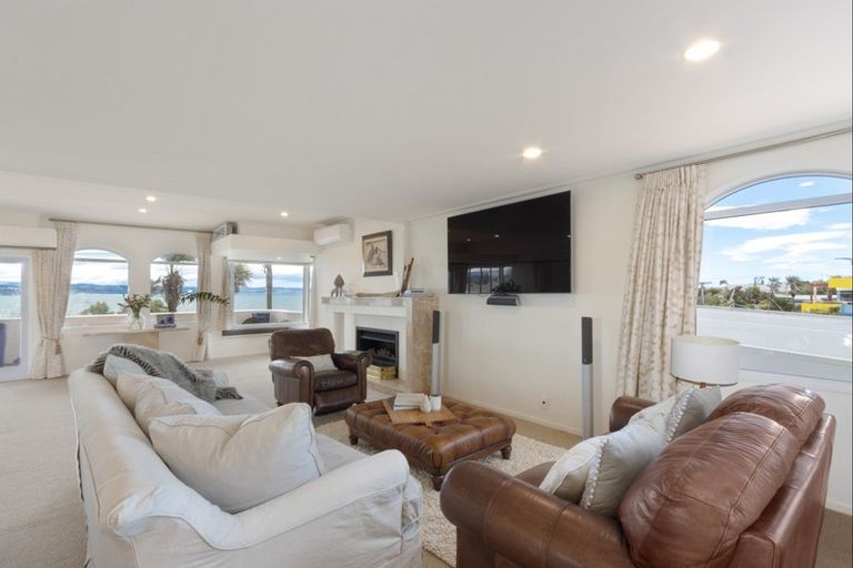 Photo of property in 14 Charles Street, Westshore, Napier, 4110