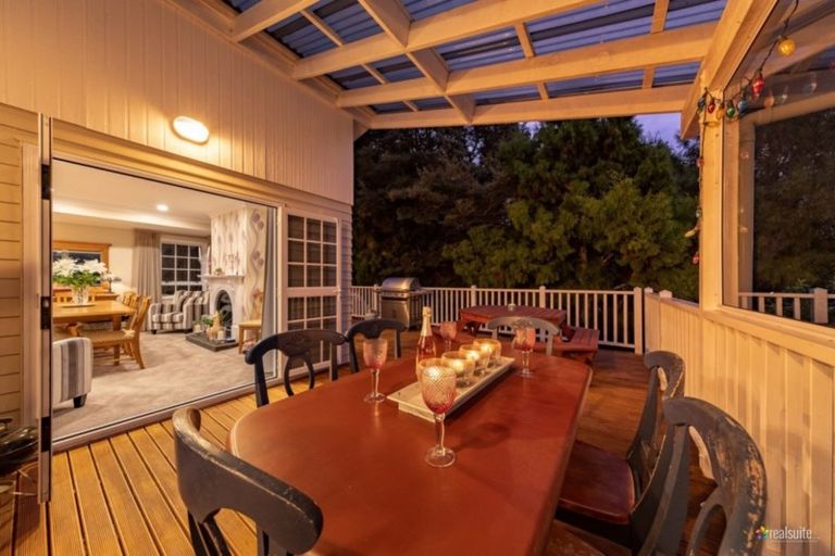 Photo of property in 68d Chatsworth Road, Silverstream, Upper Hutt, 5019