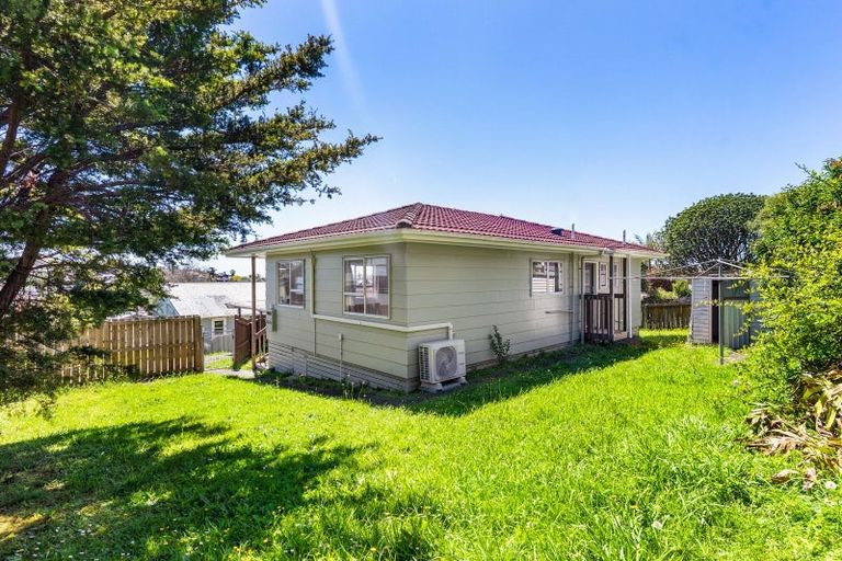 Photo of property in 1/8 Corunna Road, Milford, Auckland, 0620