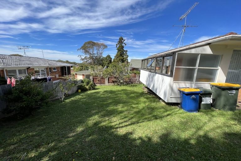 Photo of property in 2/52 Bentley Avenue, Glenfield, Auckland, 0629