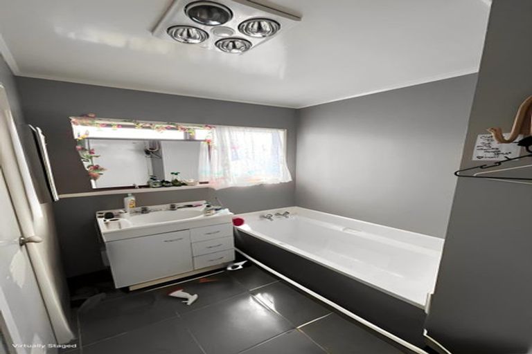 Photo of property in 11a Hoturoa Place, Manurewa, Auckland, 2102