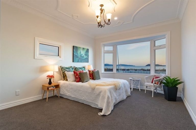 Photo of property in 155 The Esplanade, Petone, Lower Hutt, 5012