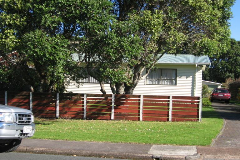 Photo of property in 14 Elizabeth Street, Orewa, 0931