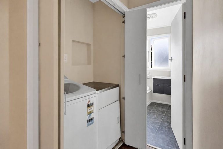 Photo of property in 8 Pacey Avenue, Hawera, 4610