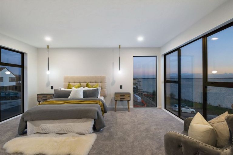 Photo of property in 1 Seawind Way, Hobsonville, Auckland, 0616