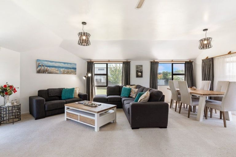 Photo of property in 105 Everitt Crescent, Whangamata, 3620