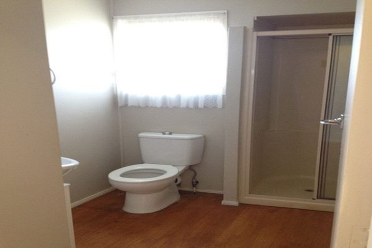 Photo of property in 18 Alton Terrace, Pakuranga Heights, Auckland, 2010