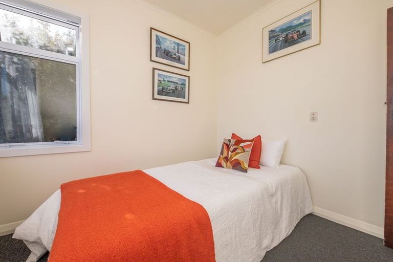 Photo of property in 19 Russell Street, Westport, 7825