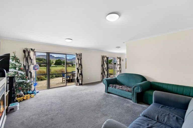 Photo of property in 14 Herries Lane, Lake Hayes, Queenstown, 9304