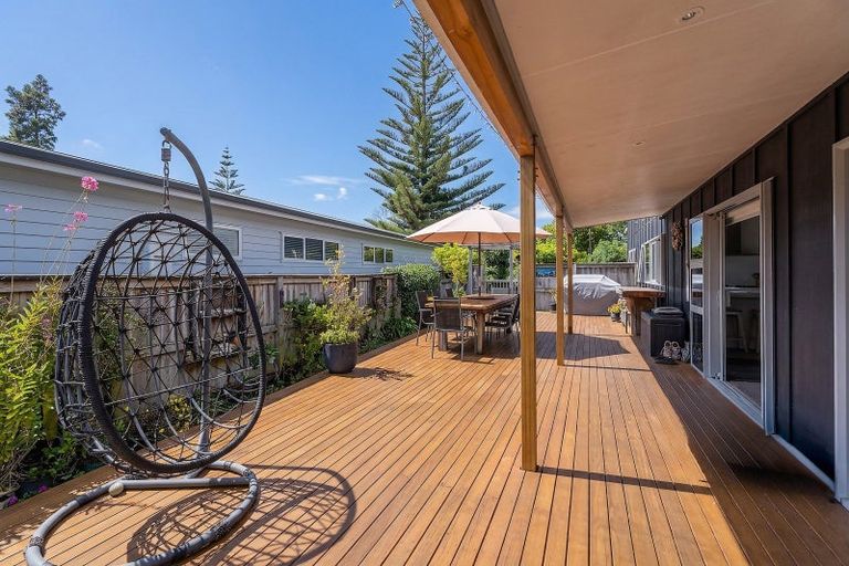 Photo of property in 36 Oyster Drive, Cooks Beach, Whitianga, 3591