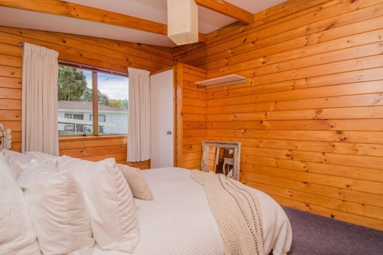 Photo of property in 2/80 Cobham Crescent, Kelston, Auckland, 0602