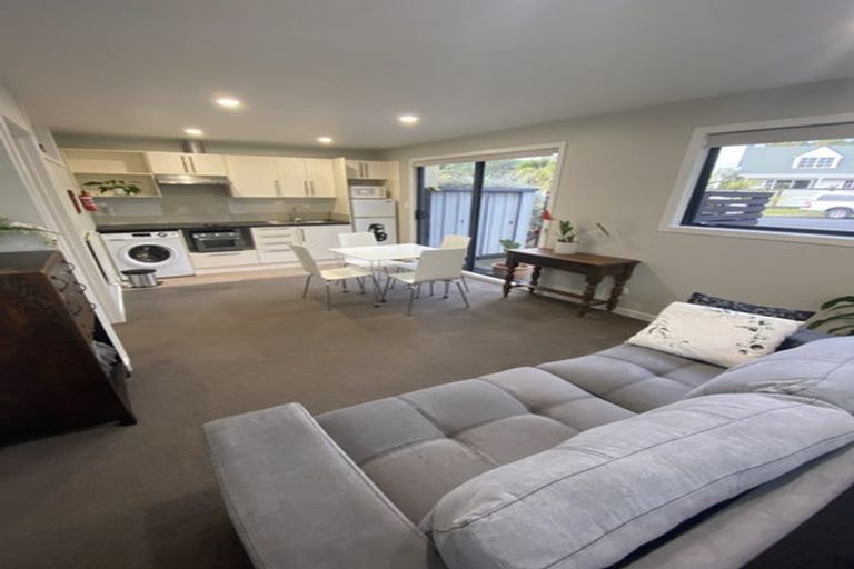 Photo of property in 10 Russell Drive, Oakura, 4314