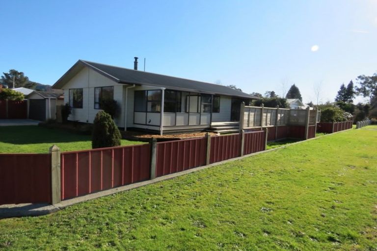 Photo of property in 14 Andersen Street, Reefton, 7830