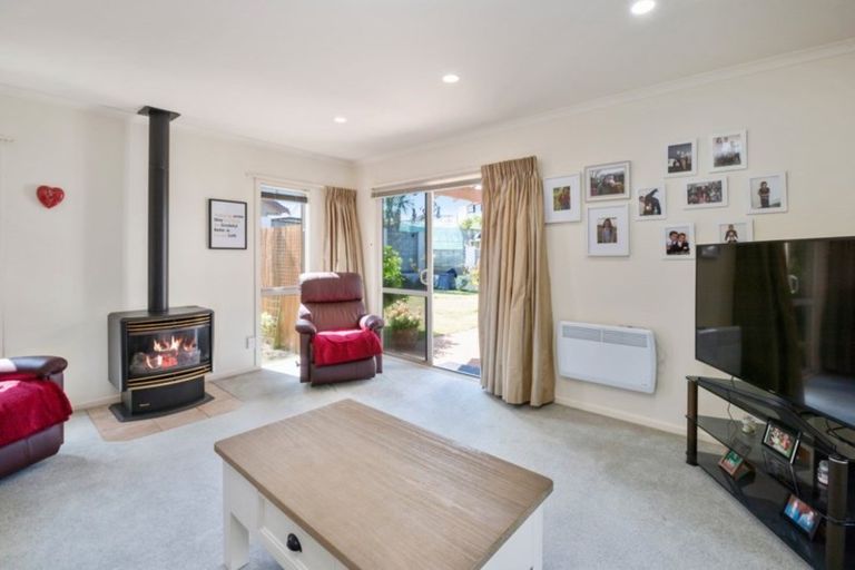 Photo of property in 17 Scott Drive, Nukuhau, Taupo, 3330