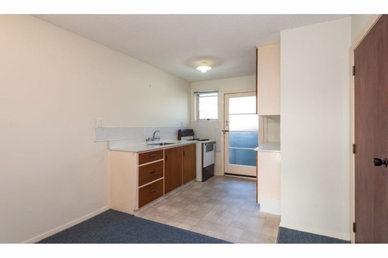 Photo of property in 3/19 Whitmore Street, Edgeware, Christchurch, 8013