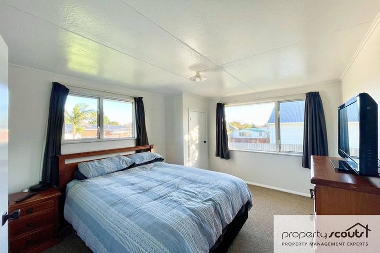 Photo of property in 55 Woodleigh Street, Frankleigh Park, New Plymouth, 4310