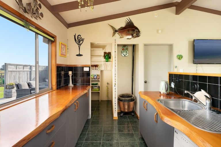 Photo of property in 254 Pukehina Parade, Pukehina, Te Puke, 3189