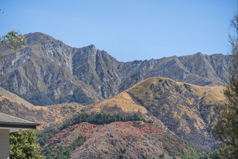 Photo of property in 24 Cornwall Street, Arrowtown, 9302