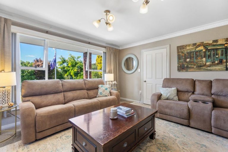 Photo of property in 60 Cutfield Street, Inglewood, 4330