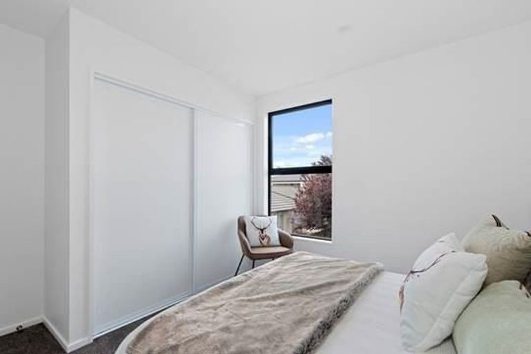 Photo of property in 17b Cross Street, Phillipstown, Christchurch, 8011