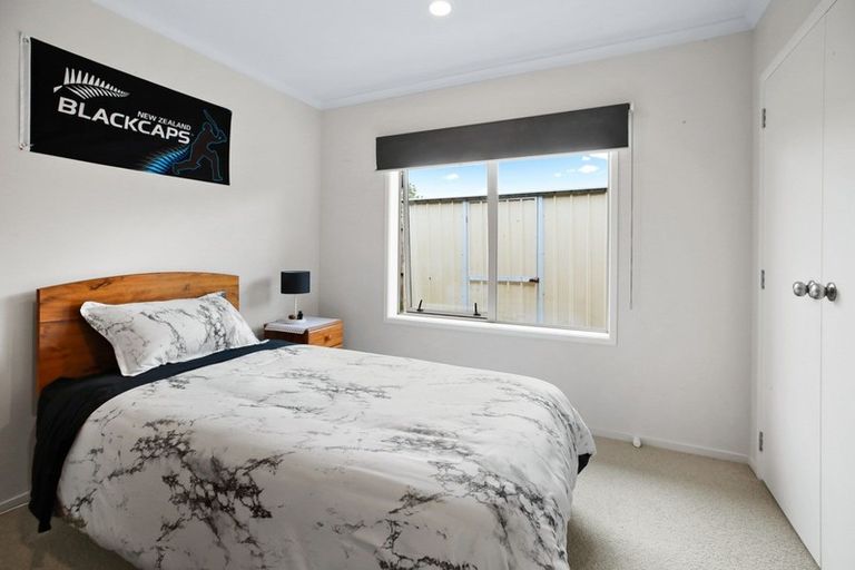 Photo of property in 19 Whitney Place, Rototuna North, Hamilton, 3210