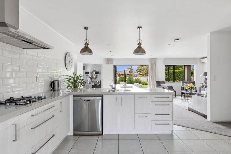 Photo of property in 22 Watkins Road, Cambridge, 3434