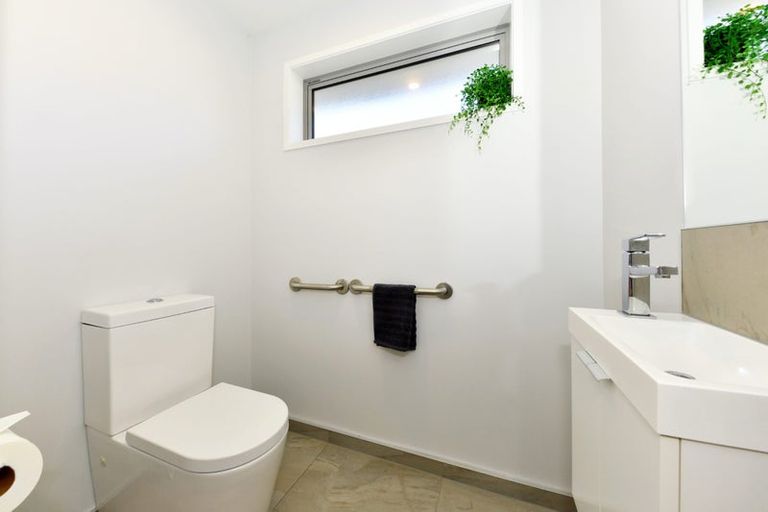 Photo of property in 10 Limbrick Crescent, Wigram, Christchurch, 8042