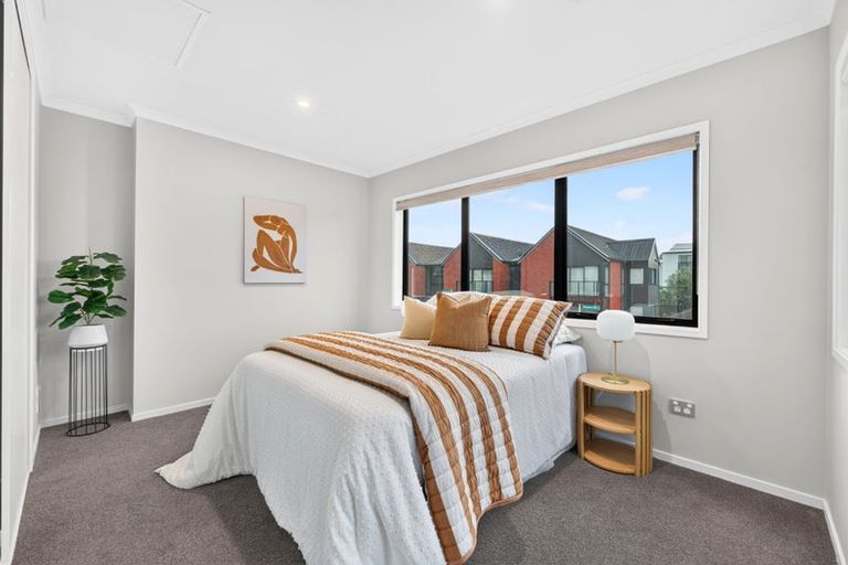Photo of property in 2 Poaka Road, Hobsonville, Auckland, 0616