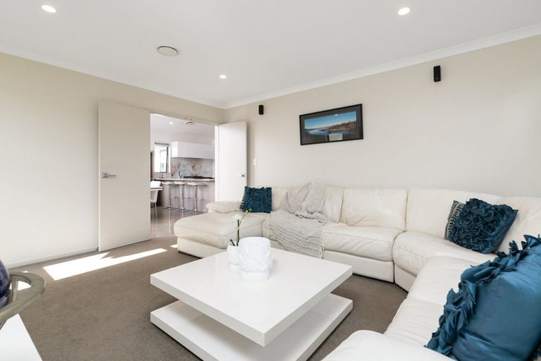 Photo of property in 3 Raiha Street, Papamoa Beach, Papamoa, 3118