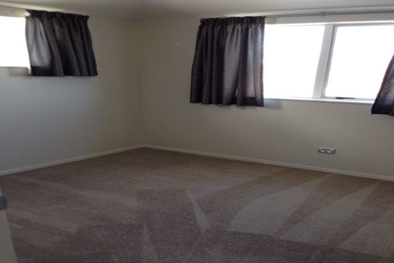 Photo of property in The Rise, 4/11 Hatfield Place, Albany Heights, Auckland, 0632