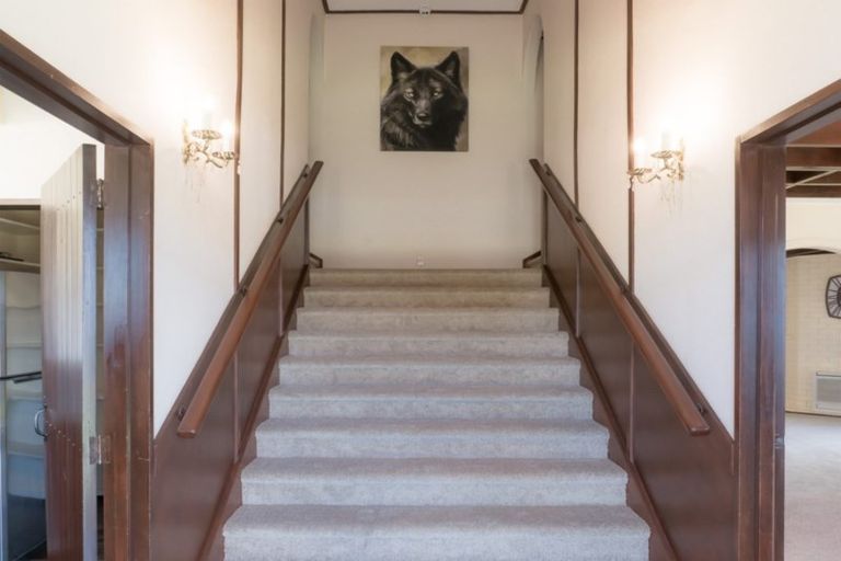 Photo of property in 1 Treadwell Street, Springvale, Whanganui, 4501