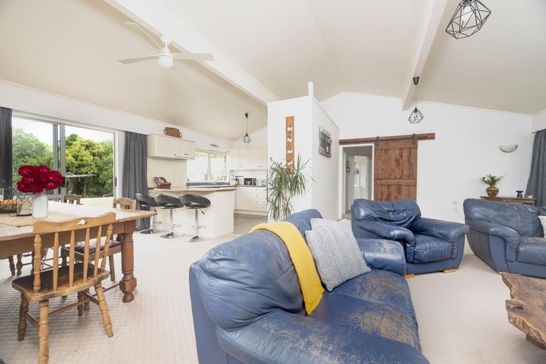 Photo of property in 1880 State Highway 10, Waipapa, 0230