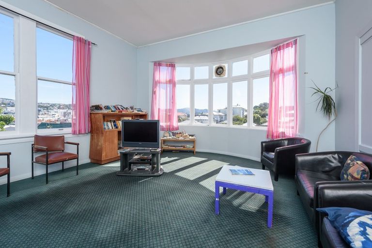 Photo of property in Rowena Hostel, 61 Ellice Street, Mount Victoria, Wellington, 6011