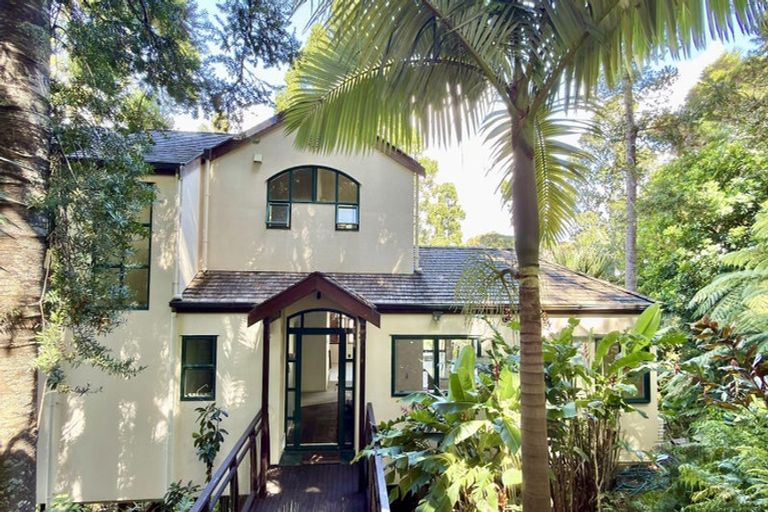 Photo of property in 107 Hadfield Street, Beach Haven, Auckland, 0626