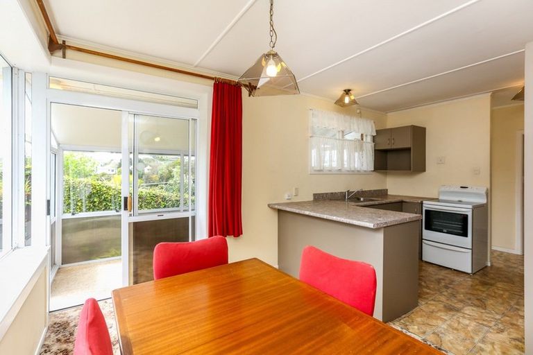 Photo of property in 2 Taunton Place, Lynmouth, New Plymouth, 4310