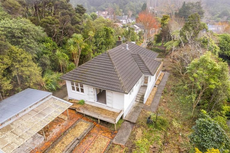 Photo of property in 459 Stokes Valley Road, Stokes Valley, Lower Hutt, 5019