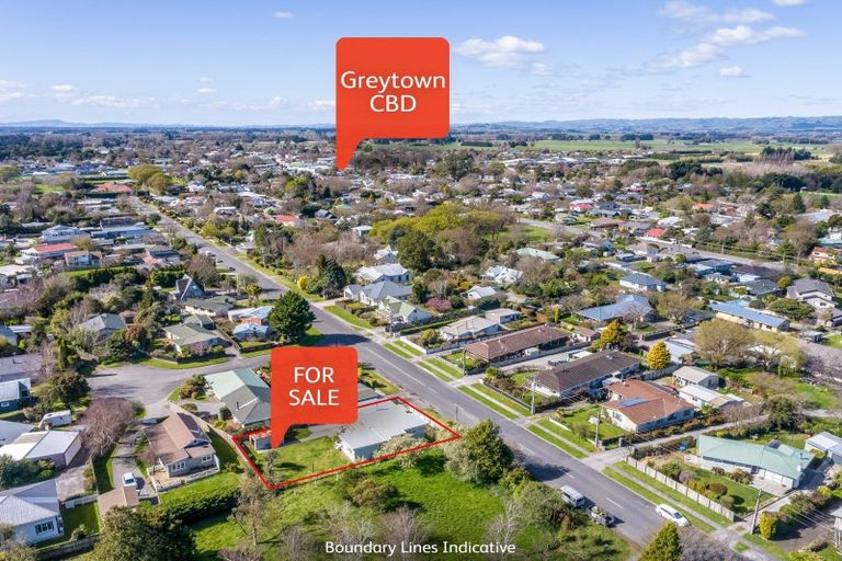 Photo of property in 52 Kempton Street, Greytown, 5712