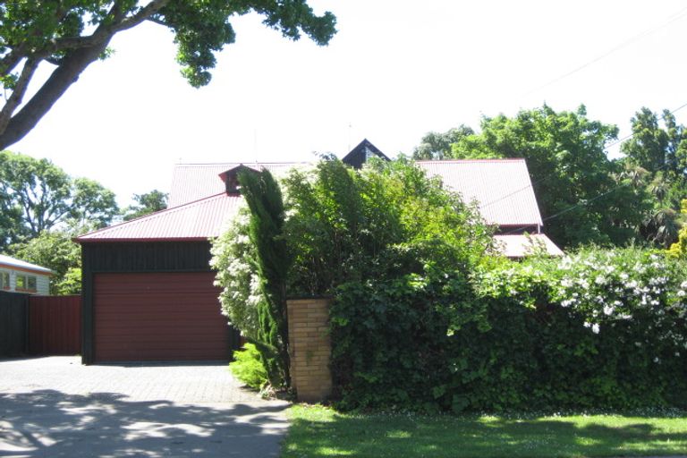 Photo of property in 19 Ford Road, Opawa, Christchurch, 8023