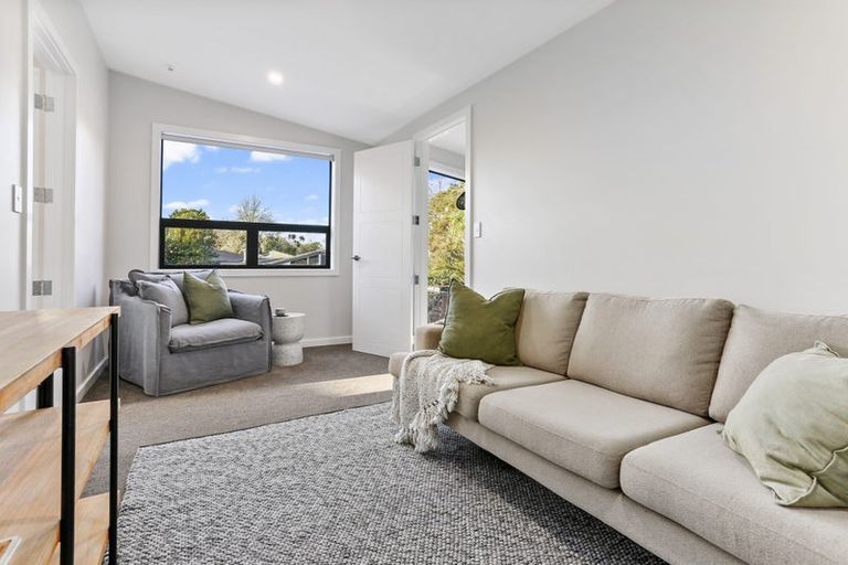 Photo of property in 9 Kaihuia Lane, Oratia, Auckland, 0604