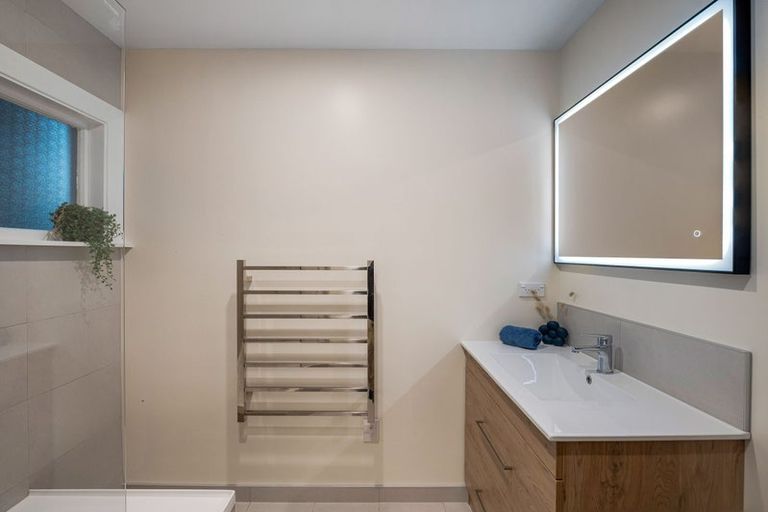 Photo of property in 36 Tui Street, Fendalton, Christchurch, 8041