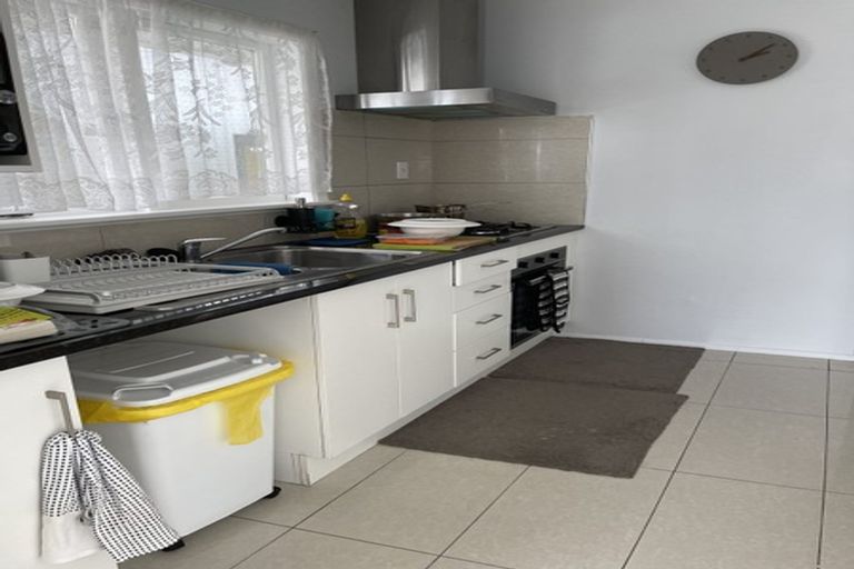 Photo of property in 1/12 Tonar Street, Northcote, Auckland, 0627