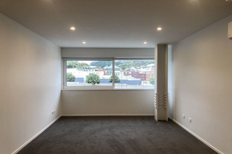 Photo of property in 3/32 Martin Square, Te Aro, Wellington, 6011